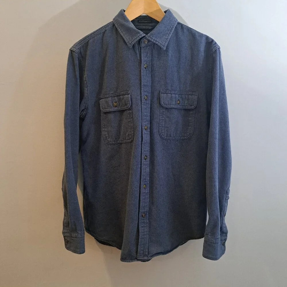 Banana Republic M Broken-In Heavy Weight Long Sleeve Standard Fit Button Down